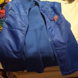 A Chicago cubs  vest